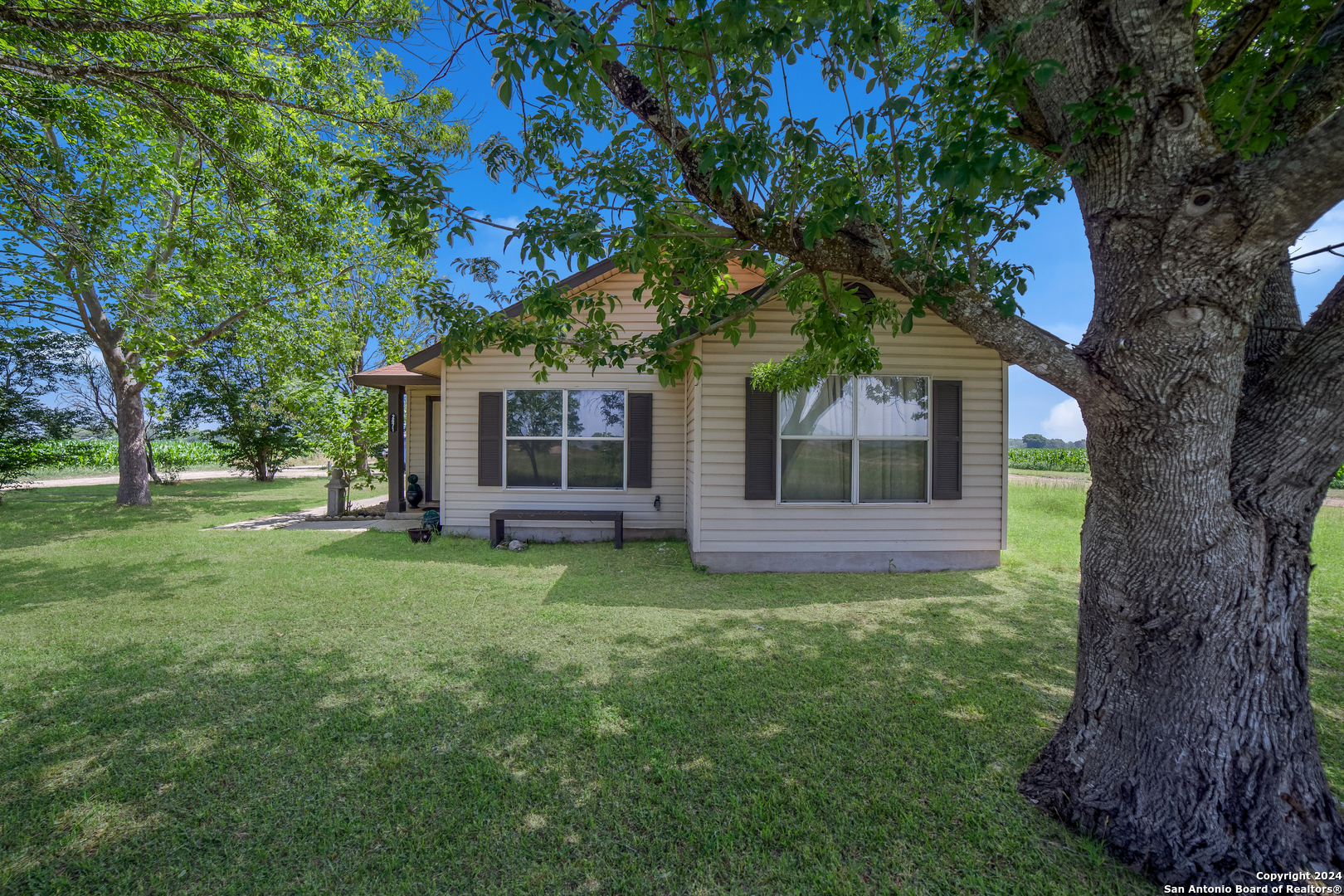 Photo 1 of 33 of 2671 HAECKERVILLE RD house