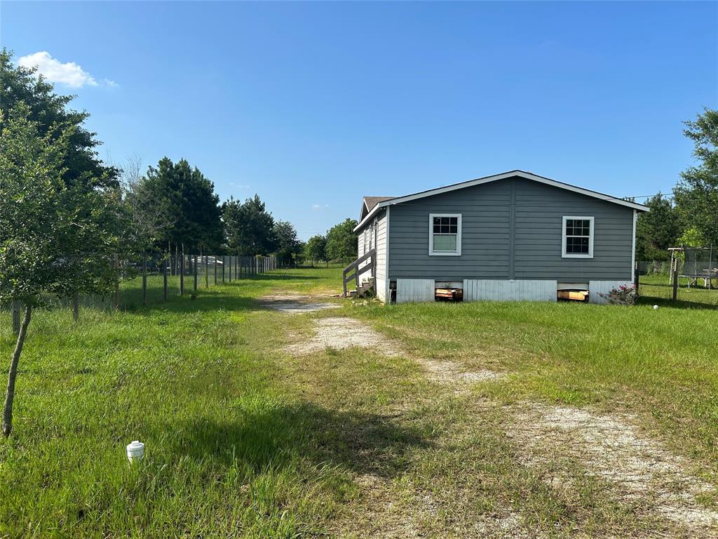 Photo 2 of 12 of 506 County Road 5015 mobile home