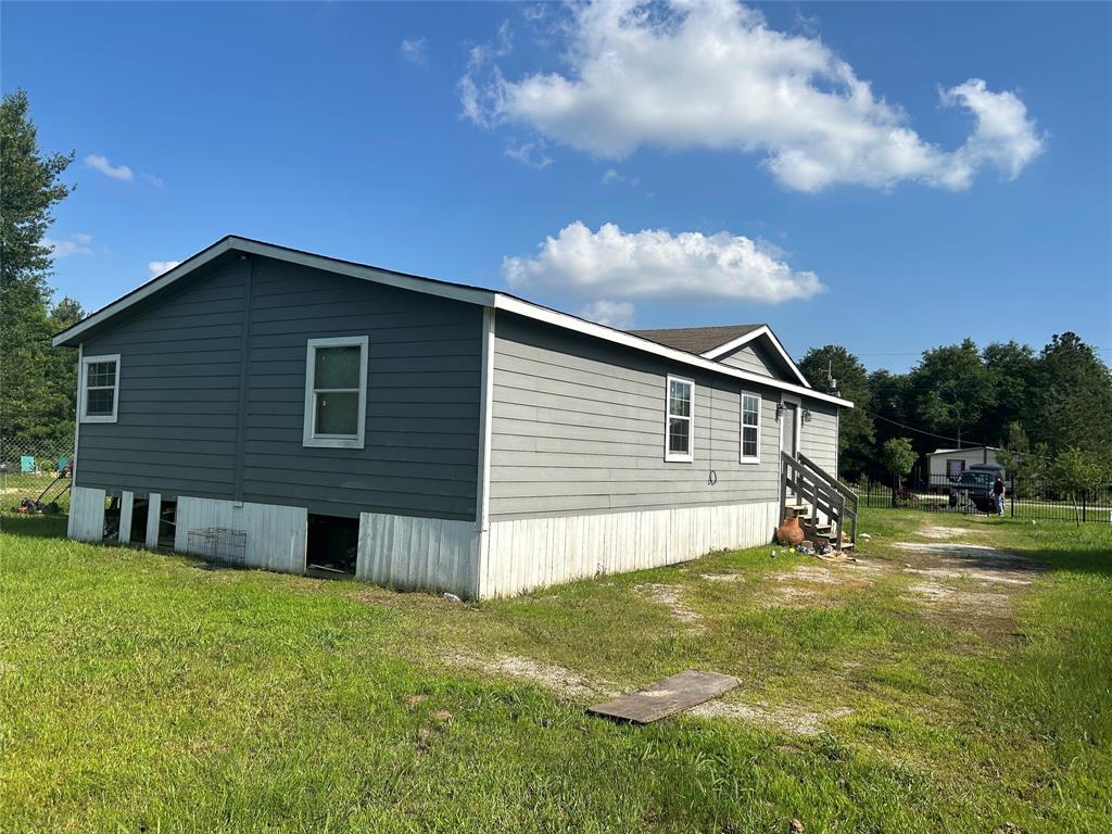 Photo 4 of 12 of 506 County Road 5015 mobile home