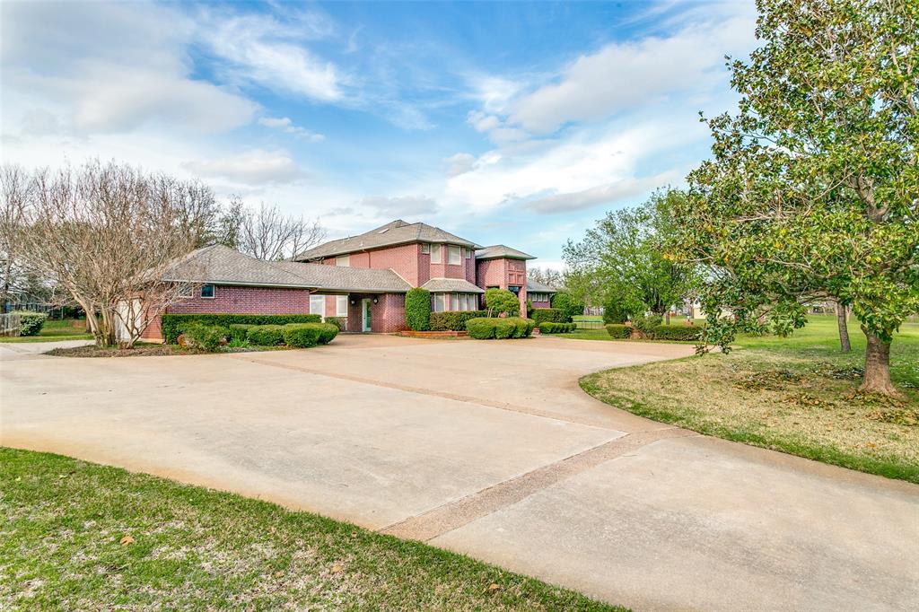 Photo 3 of 39 of 1075 Crepe Myrtle Lane house