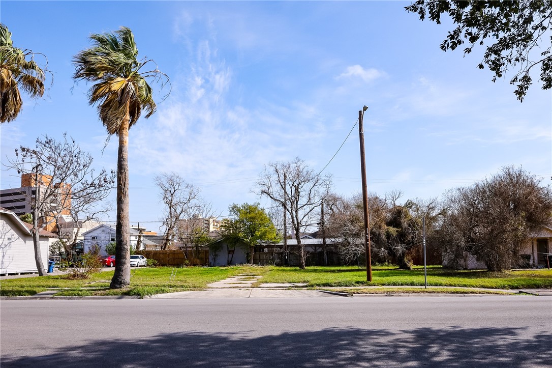 Photo 4 of 7 of 1736 Santa Fe Street land