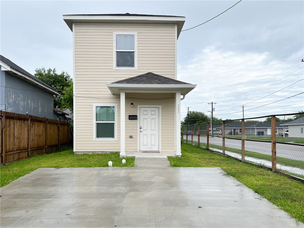 Photo 1 of 14 of 822 Dolores Street house