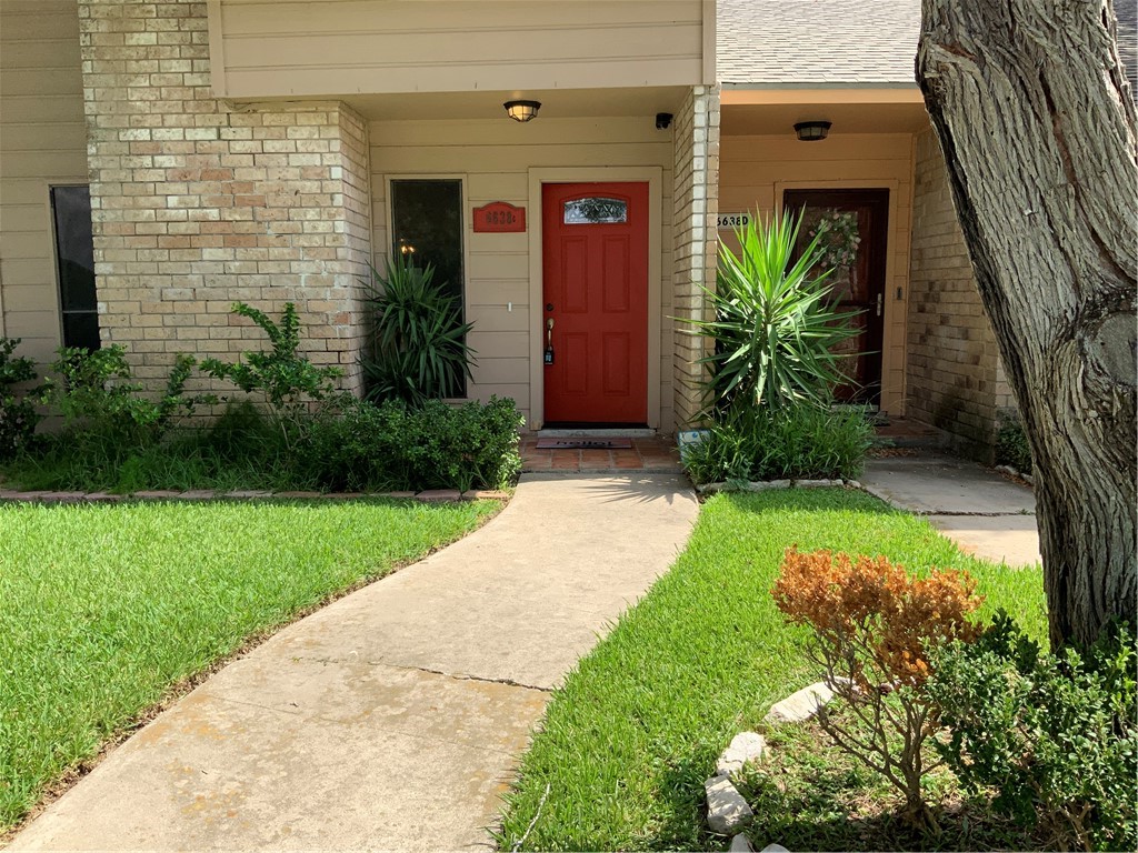 Photo 1 of 23 of 6638 Long Meadow Drive townhome