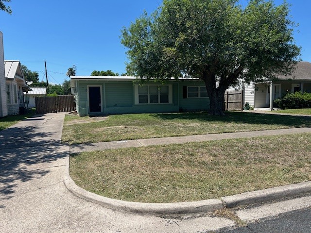 Photo 1 of 10 of 322 Del Mar Boulevard house