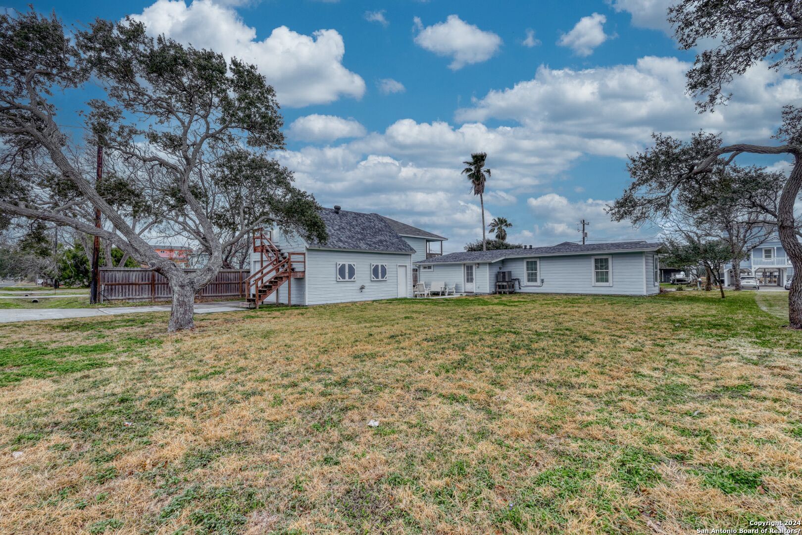 Photo 35 of 43 of 4034 Laguna Shores Rd house