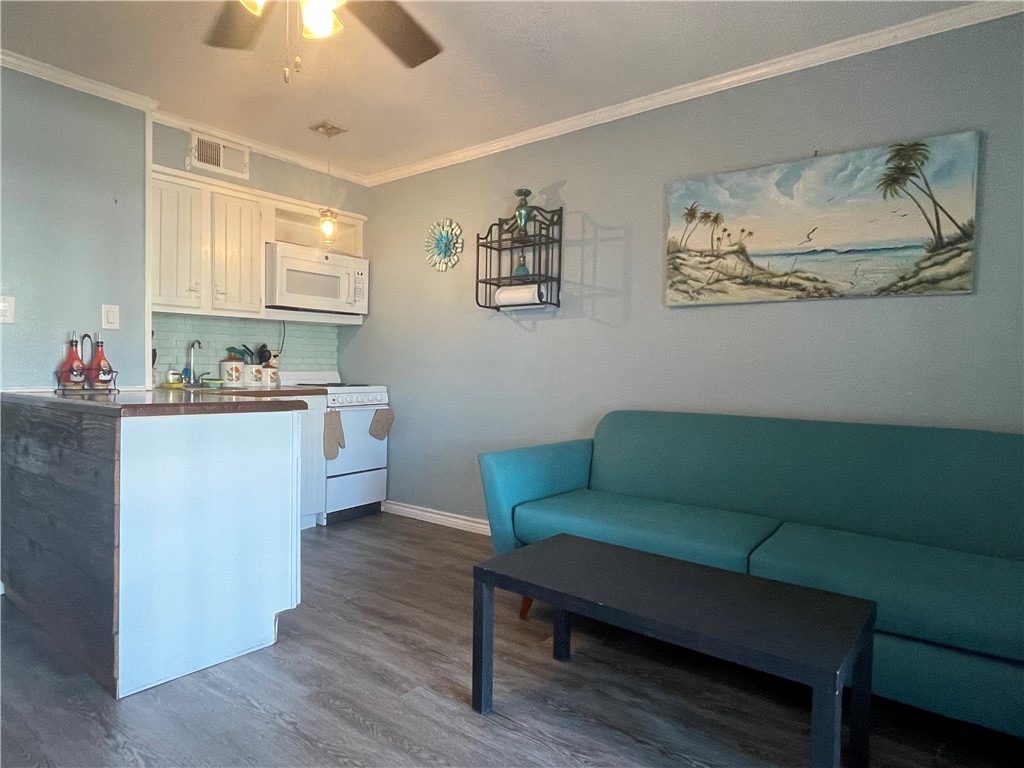 Photo 5 of 21 of 3938 Surfside Boulevard 1129 condo