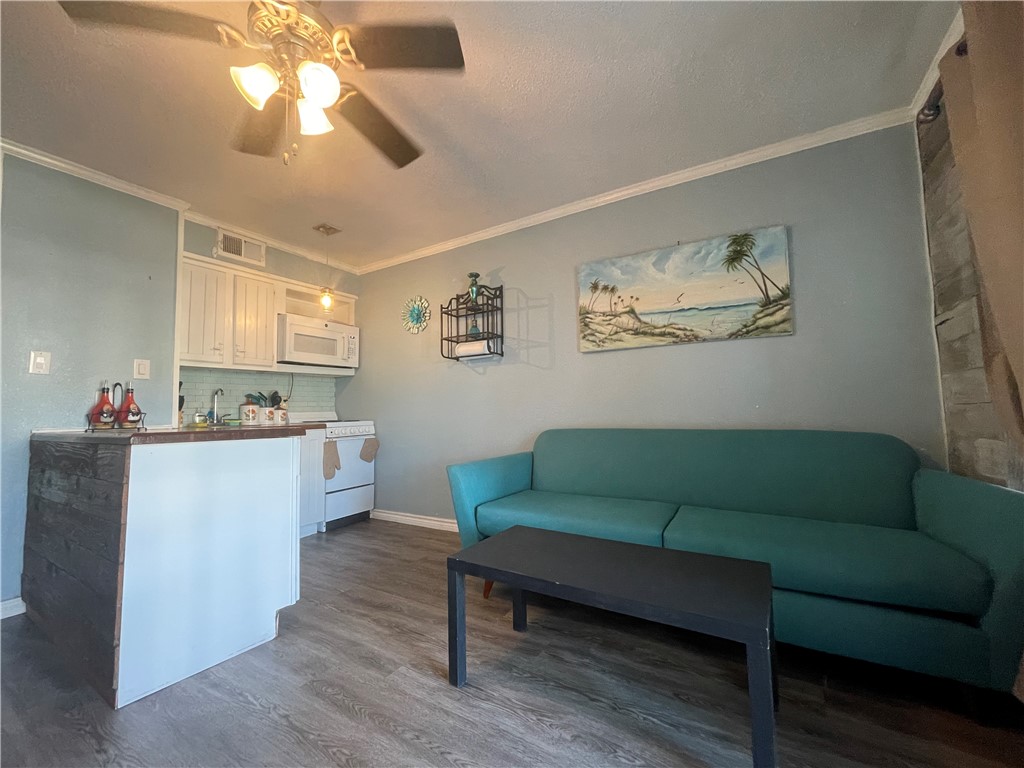 Photo 6 of 21 of 3938 Surfside Boulevard 1129 condo