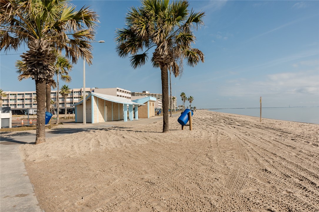 Photo 8 of 34 of 3938 Surfside Boulevard 1107 condo