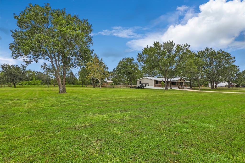 Photo 5 of 40 of 3410 Stables Lane mobile home