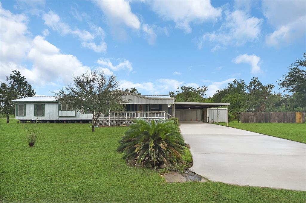 Photo 2 of 25 of 3507 Stables Lane mobile home