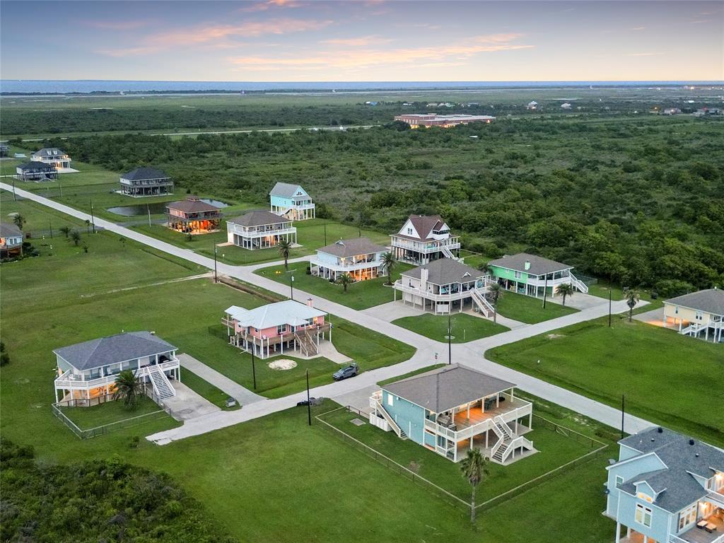 Photo 14 of 48 of 204 Galveston house