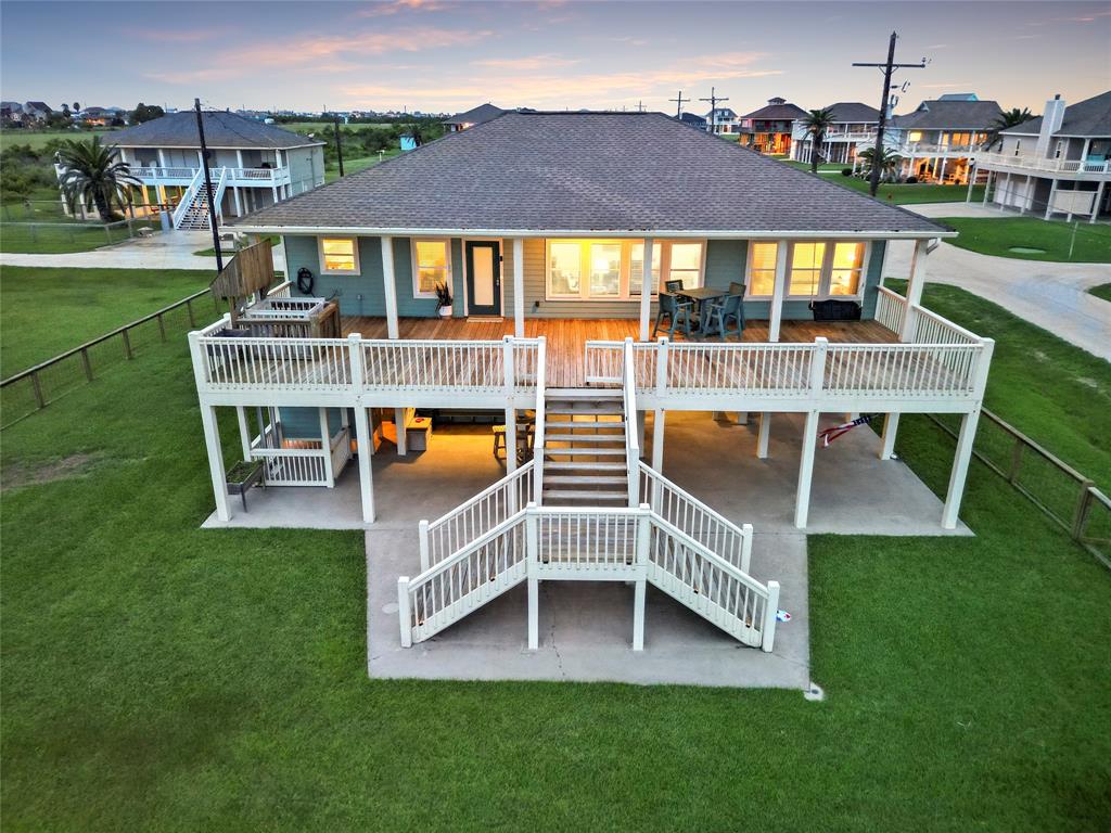 Photo 4 of 48 of 204 Galveston house