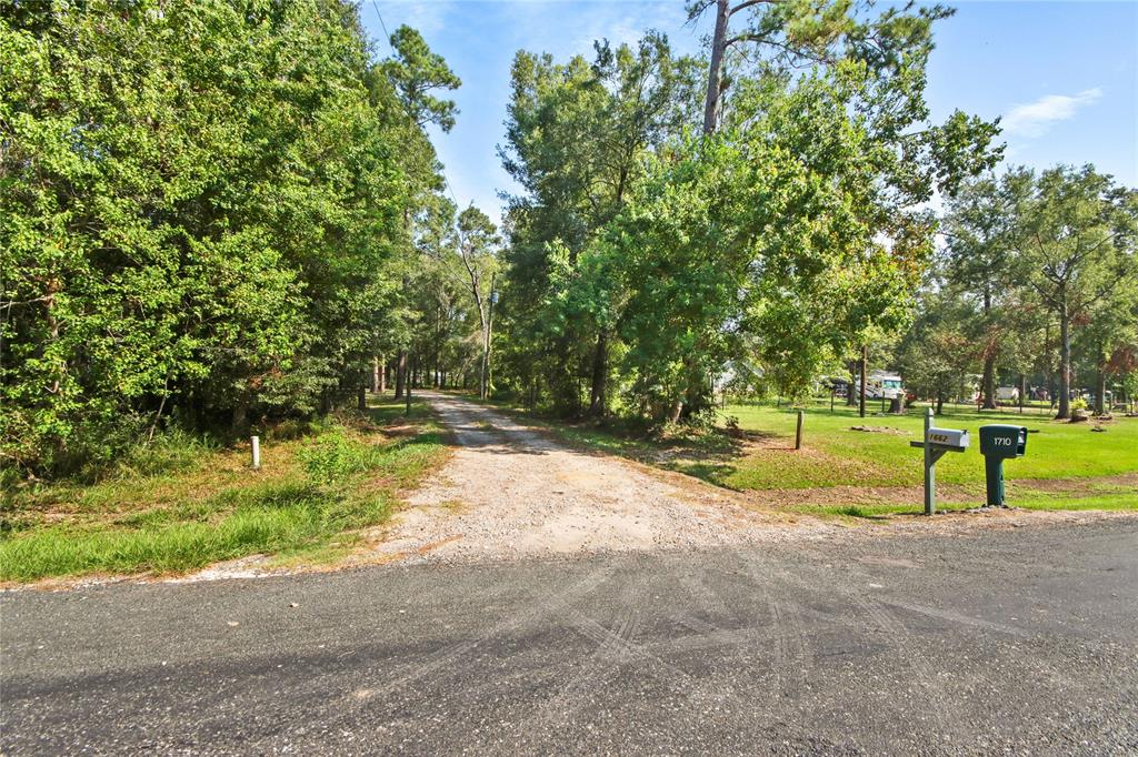 Photo 7 of 26 of 1662 County Road 6479 mobile home