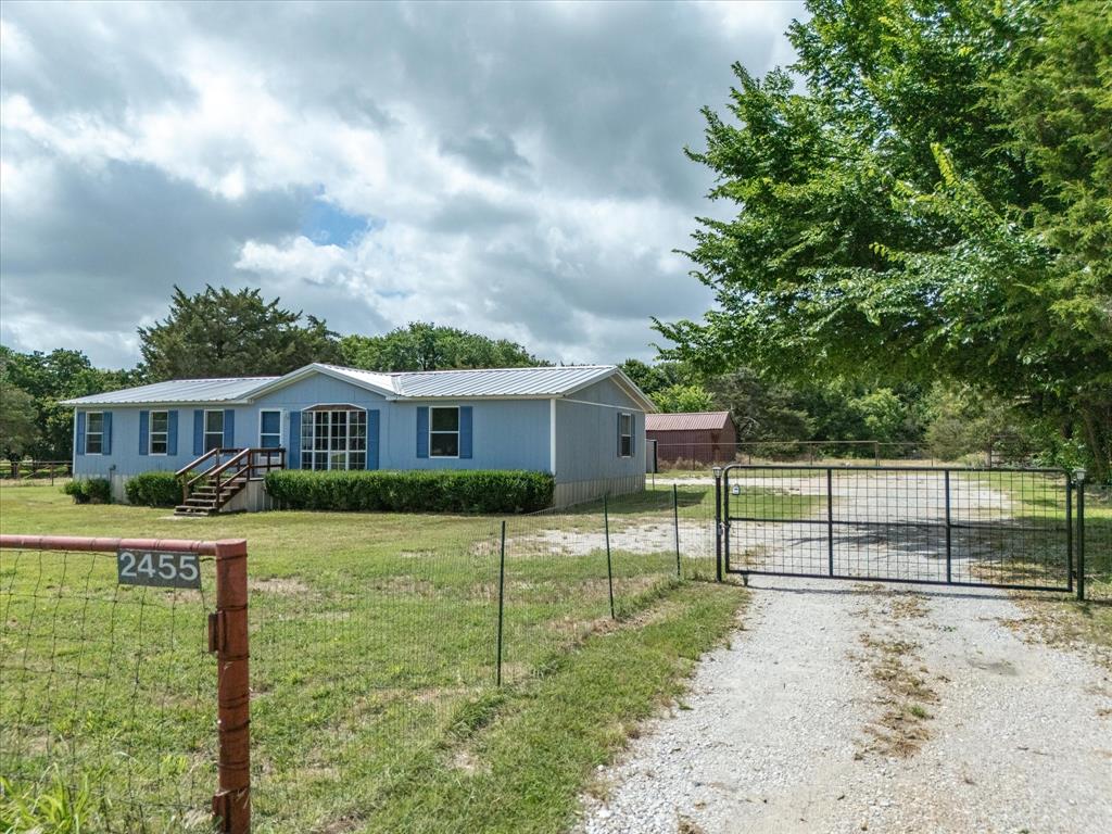 Photo 8 of 32 of 2455 County Road 2224 mobile home