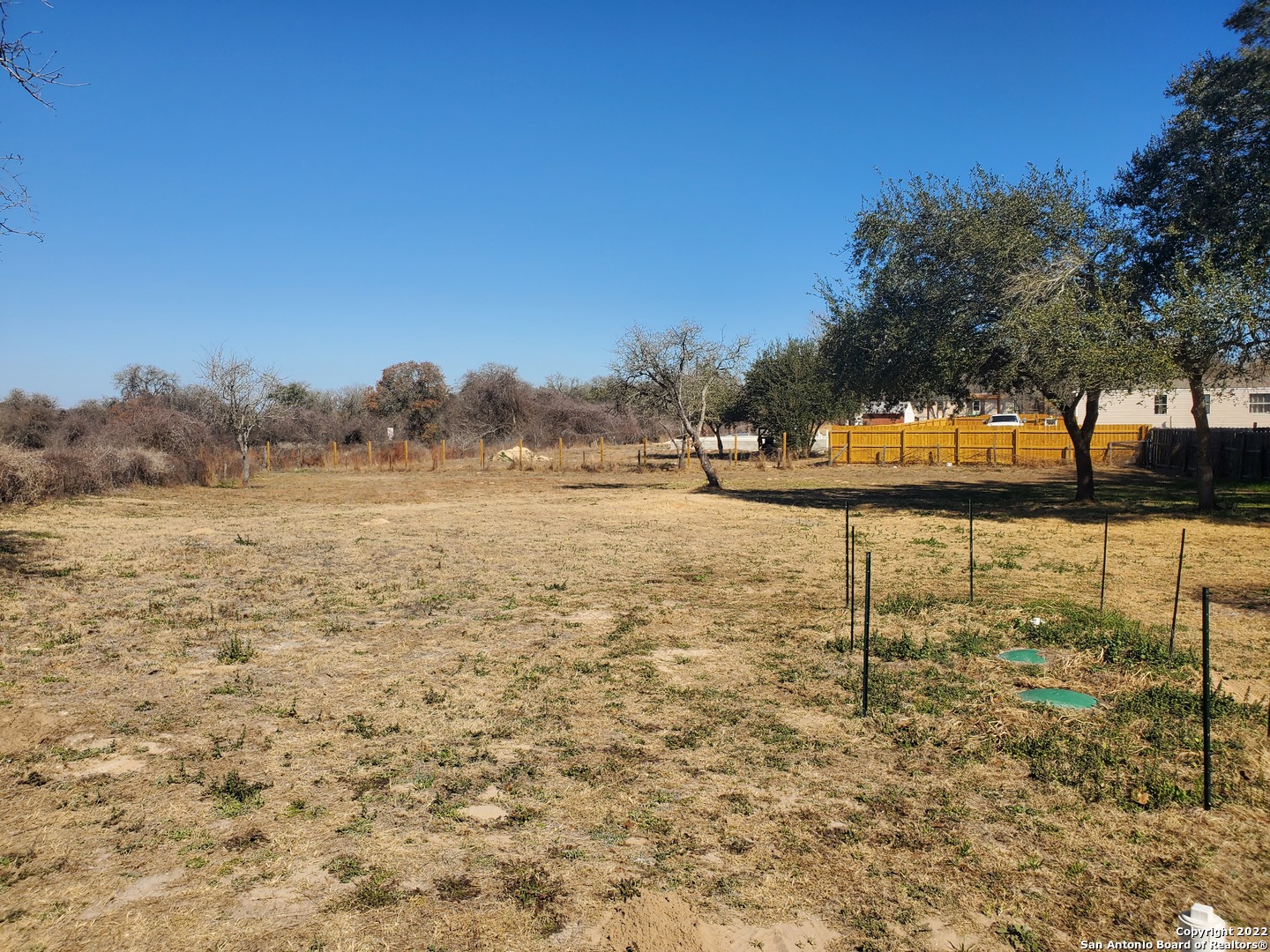 Photo 3 of 21 of 22731 HICKORY SHADOW mobile home