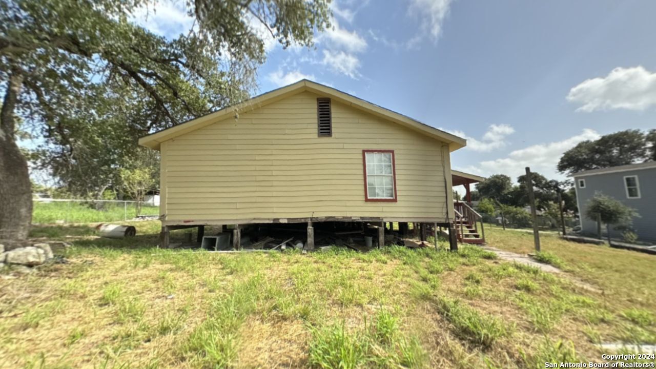 Photo 19 of 20 of 23023 HILLTOP PEAKS mobile home