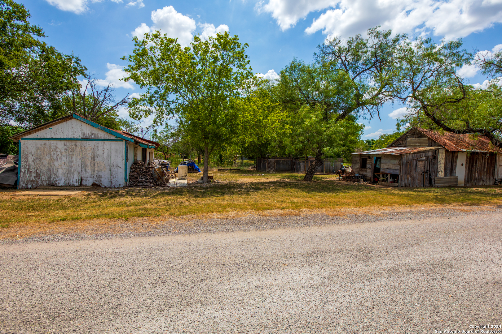 Photo 2 of 8 of 111 BEXAR land