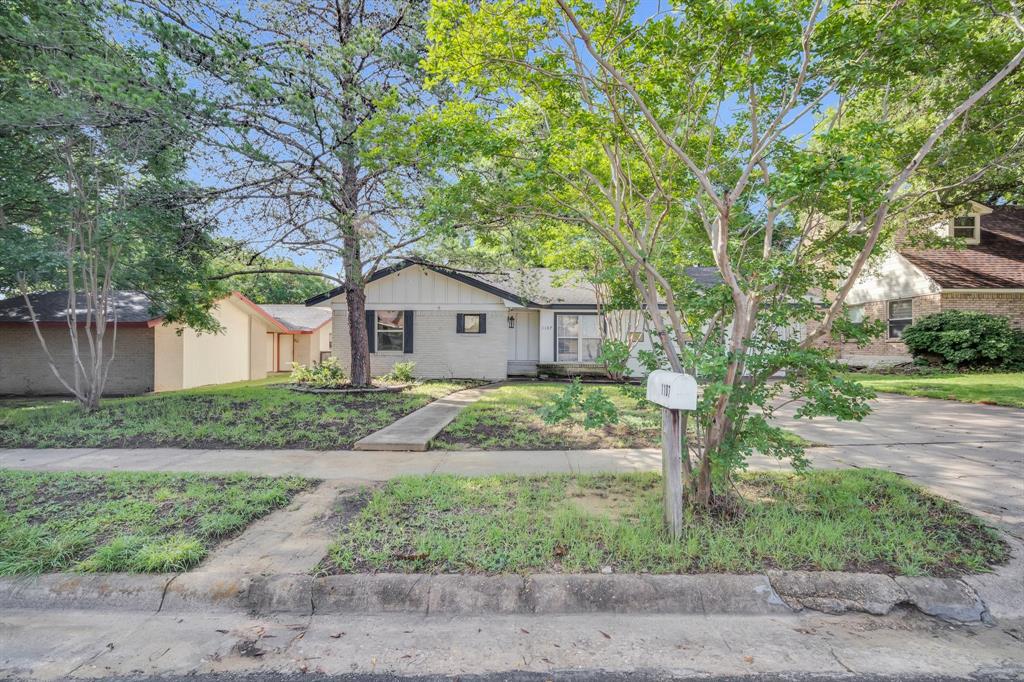 Photo 2 of 25 of 1107 Bluebonnet Hill Drive house