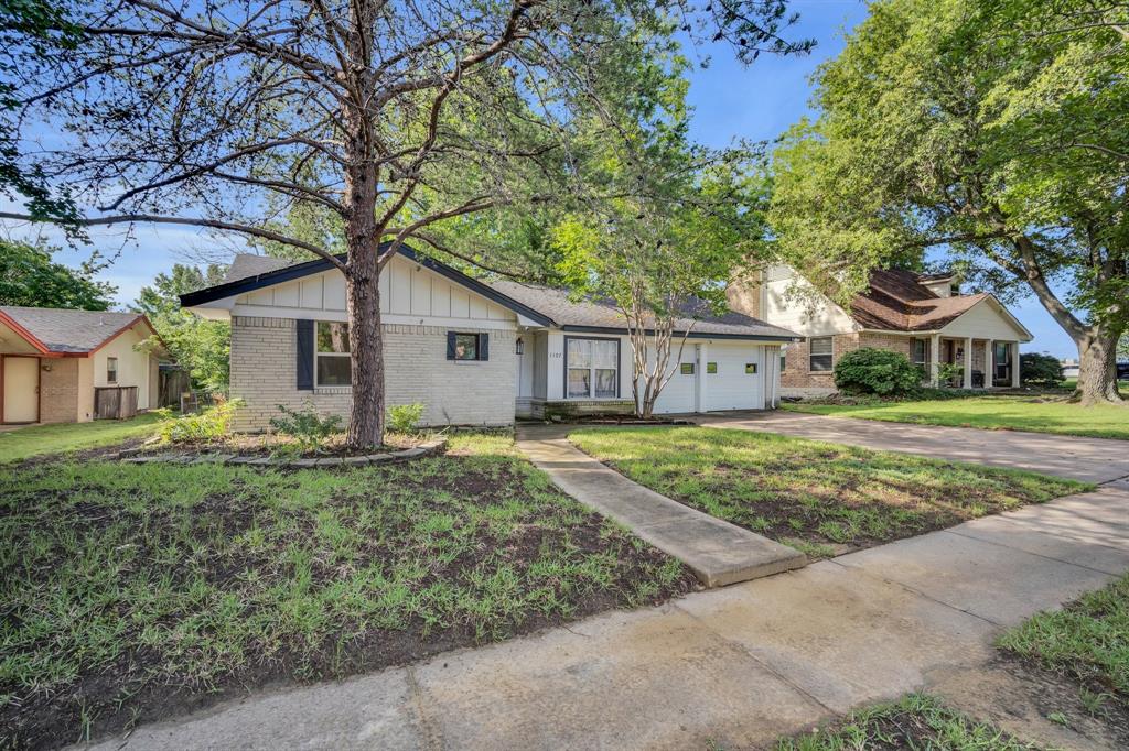 Photo 3 of 25 of 1107 Bluebonnet Hill Drive house