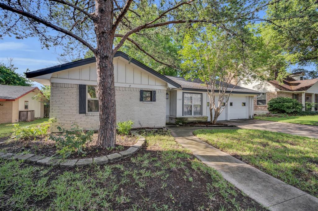 Photo 4 of 25 of 1107 Bluebonnet Hill Drive house