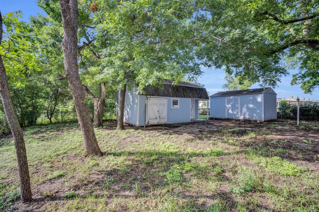 Photo 6 of 25 of 1107 Bluebonnet Hill Drive house