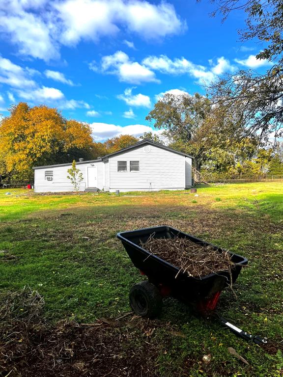 Photo 2 of 20 of 1659 COUNTY Road 613 house