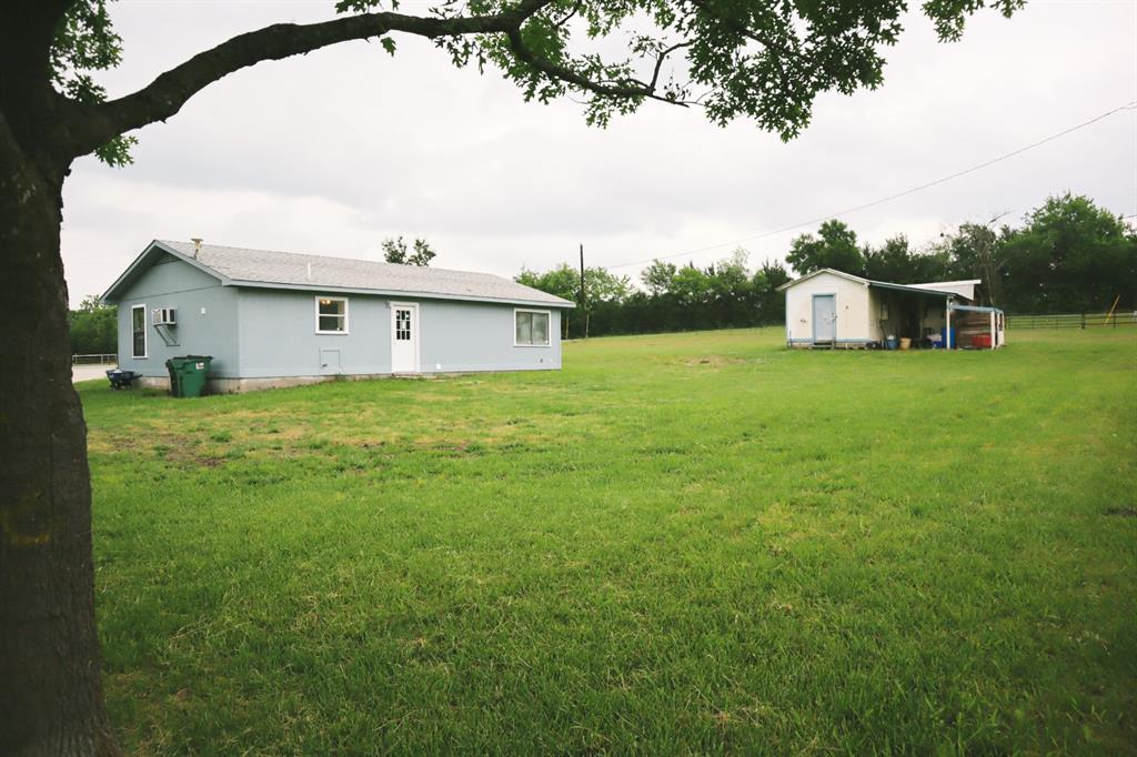 Photo 4 of 21 of 3954 County Road 1125 house