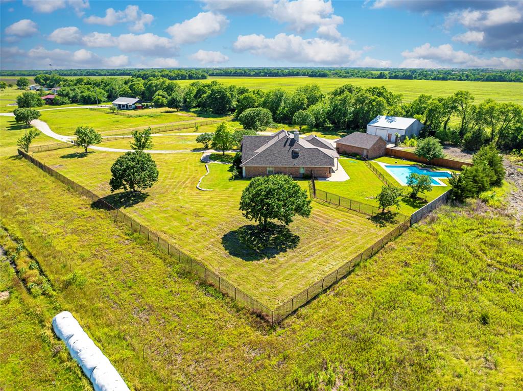 Photo 4 of 38 of 21651 County Road 850 house