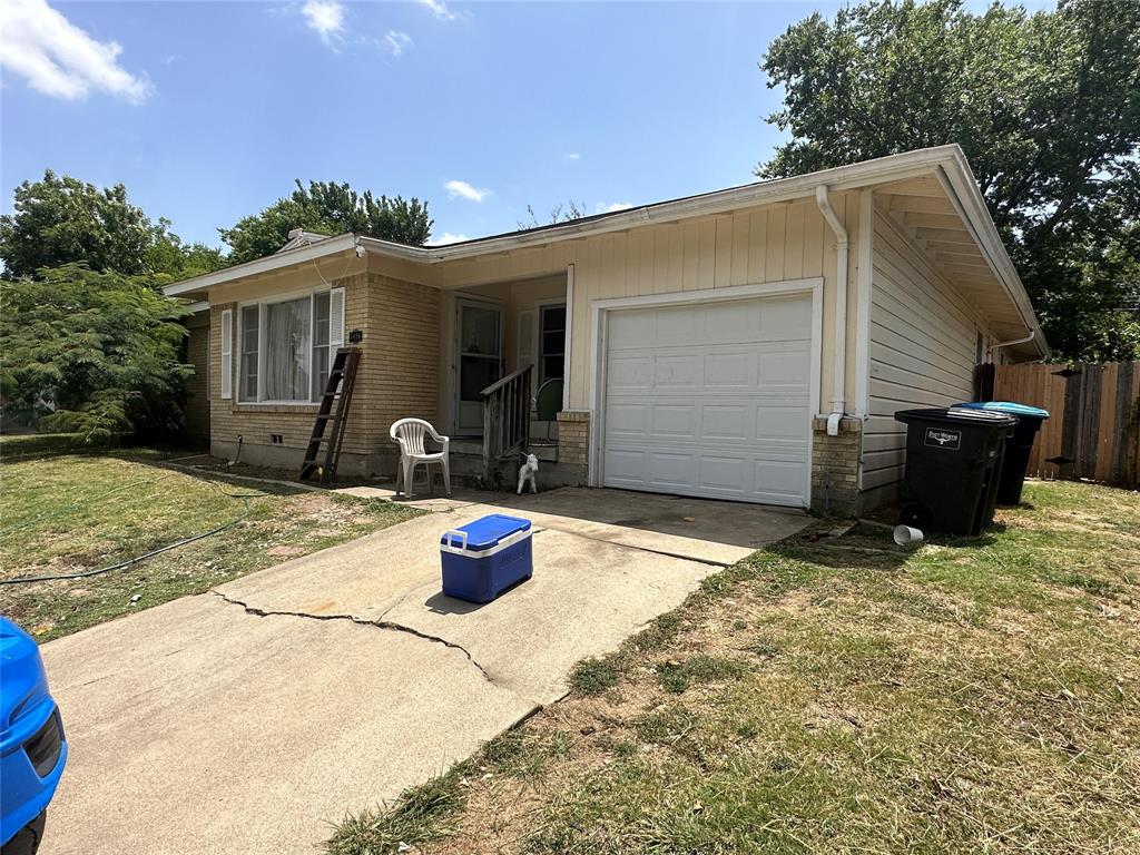 Photo 2 of 18 of 5416 Purington Avenue house