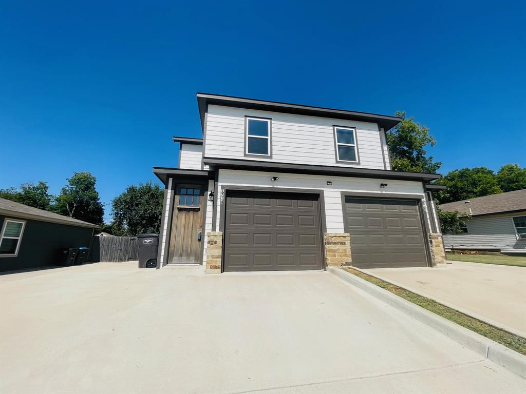 Photo 2 of 21 of 1714 Belzise Terrace townhome