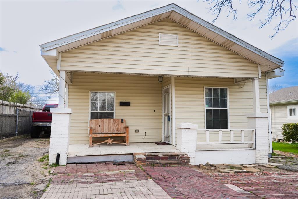 Photo 1 of 15 of 2517 Refugio Avenue house