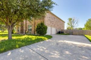 Photo 4 of 40 of 11499 Beeville Drive house