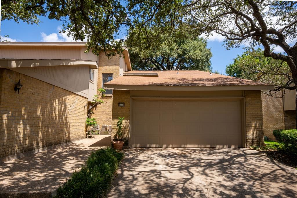 Photo 2 of 31 of 3111 Duck Creek Parkway townhome