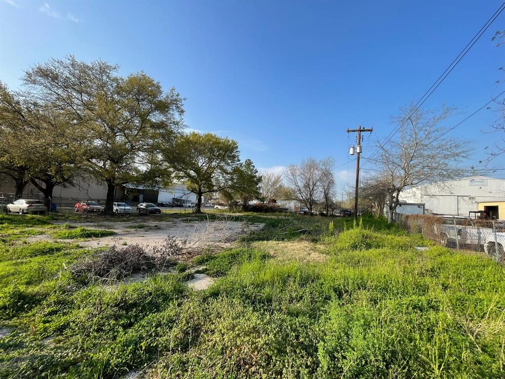 Photo 5 of 11 of 4206 Pinemont Drive land