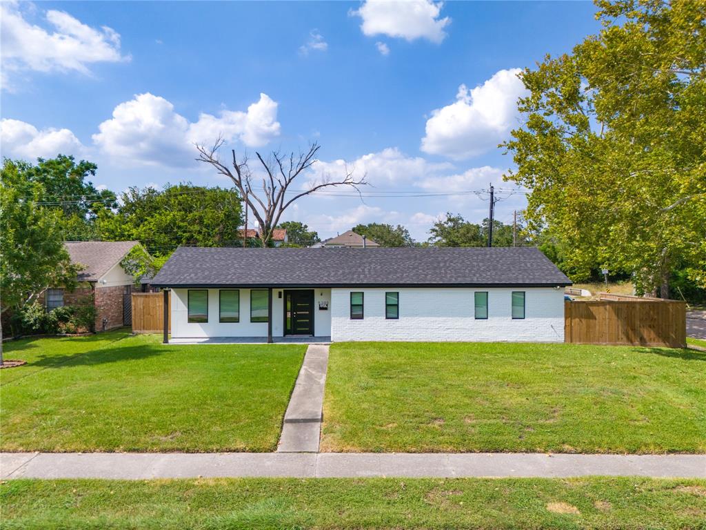 Photo 25 of 27 of 5202 Beechnut Street house