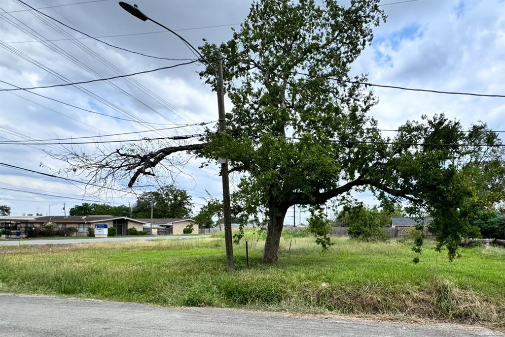 Photo 2 of 6 of 400 Calloway Street land