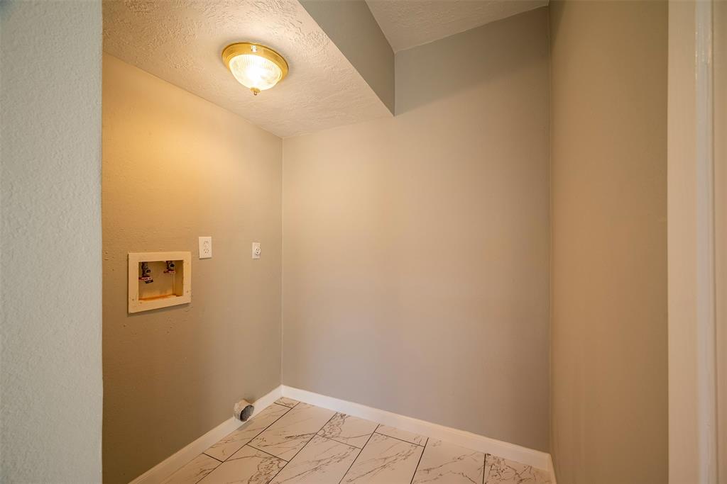 Photo 9 of 26 of 2943 Meadowgrass Lane 11/115 townhome
