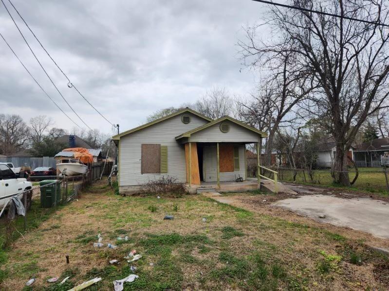 Photo 4 of 10 of 6321 Joe Louis Lane mobile home