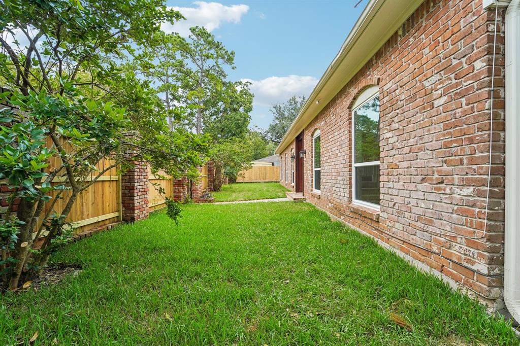 Photo 6 of 50 of 23 Gessner Road house