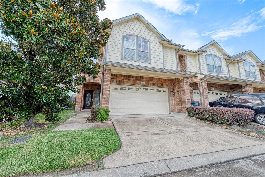 Photo 1 of 17 of 10938 Chazenwood Drive townhome