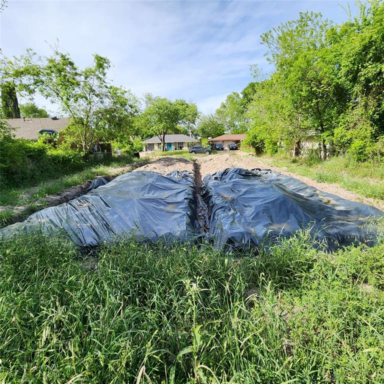 Photo 7 of 10 of 4535 Fallen Oaks Drive land