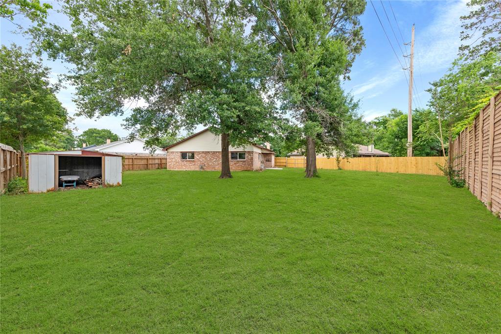 Photo 15 of 18 of 16307 Pitch Pine Drive house