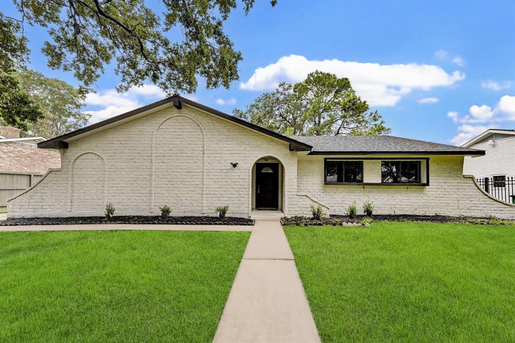 Photo 1 of 43 of 7802 Gulfton Street house