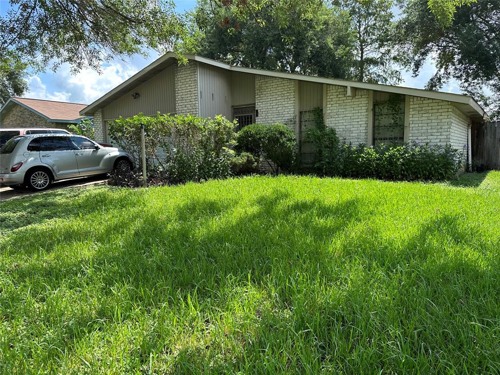 Photo 2 of 20 of 15807 Danford Drive house