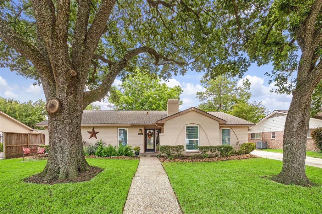 Photo 1 of 31 of 10715 Cedar Creek Drive house