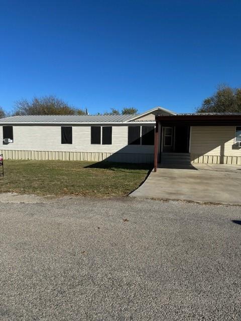 Photo 1 of 24 of 125 Enchanted Oaks Court mobile home