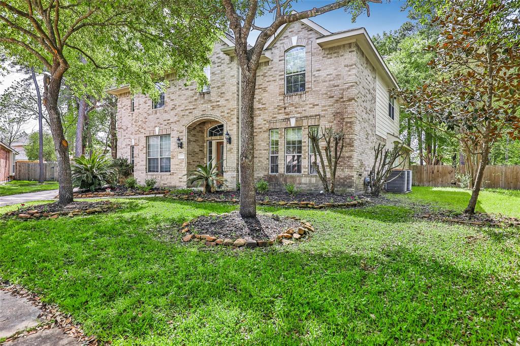 Photo 4 of 42 of 12402 Brazos Bend Trail house