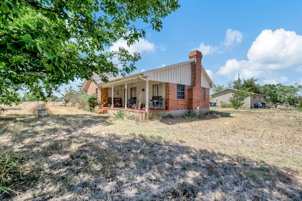 Photo 8 of 11 of 580 Creek Hill Way house