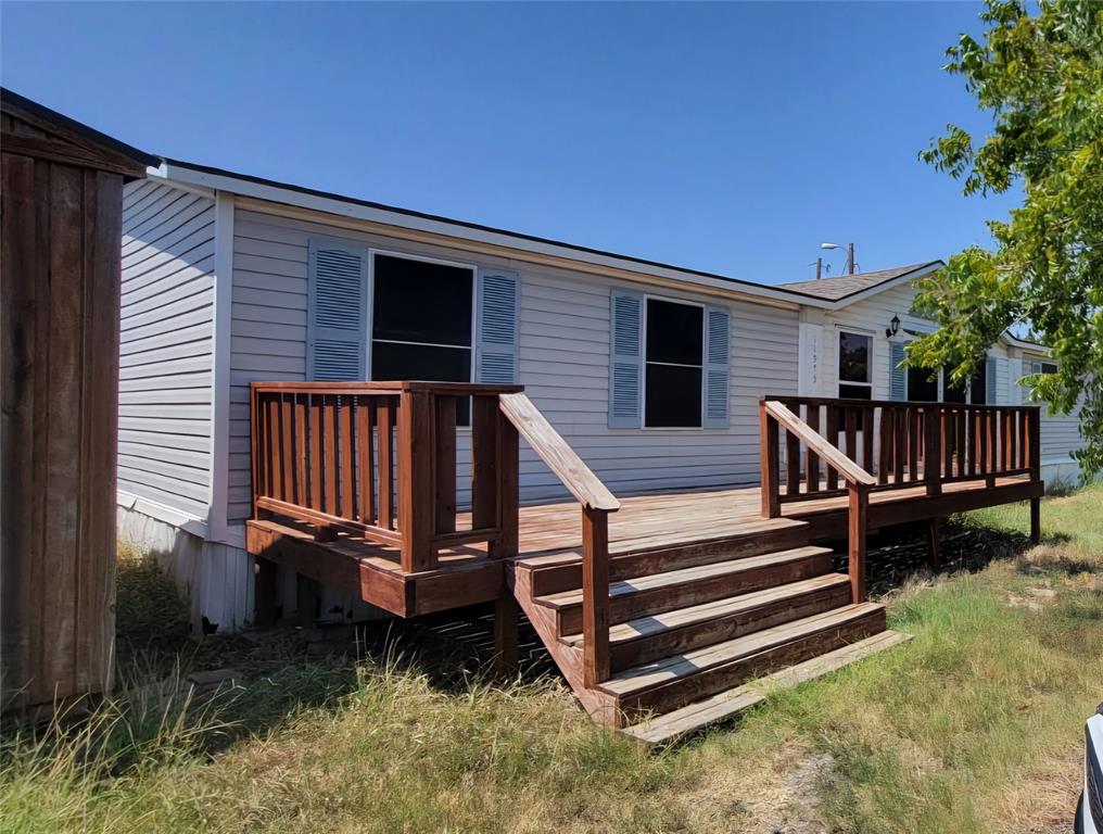 Photo 1 of 27 of 11975 Thistle Lane mobile home