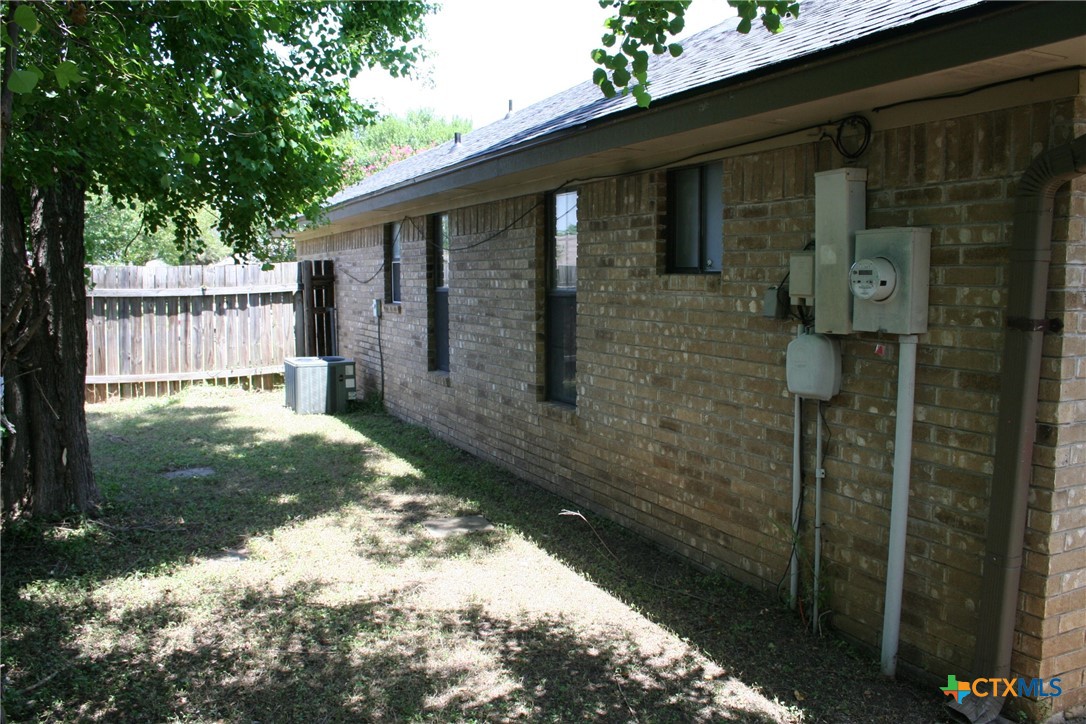 Photo 12 of 33 of 4504 Bluestem Lane house